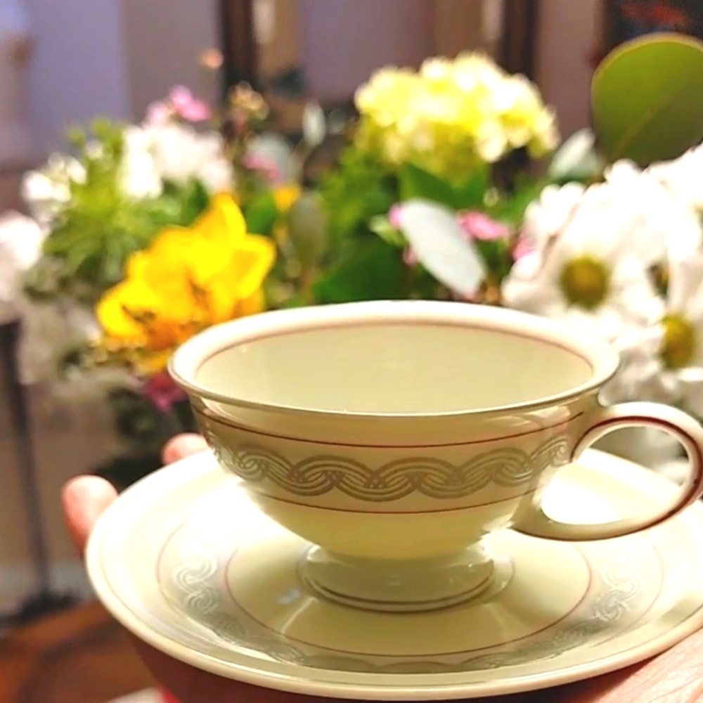 4 Selb Germany Demitasse Cups & Saucers